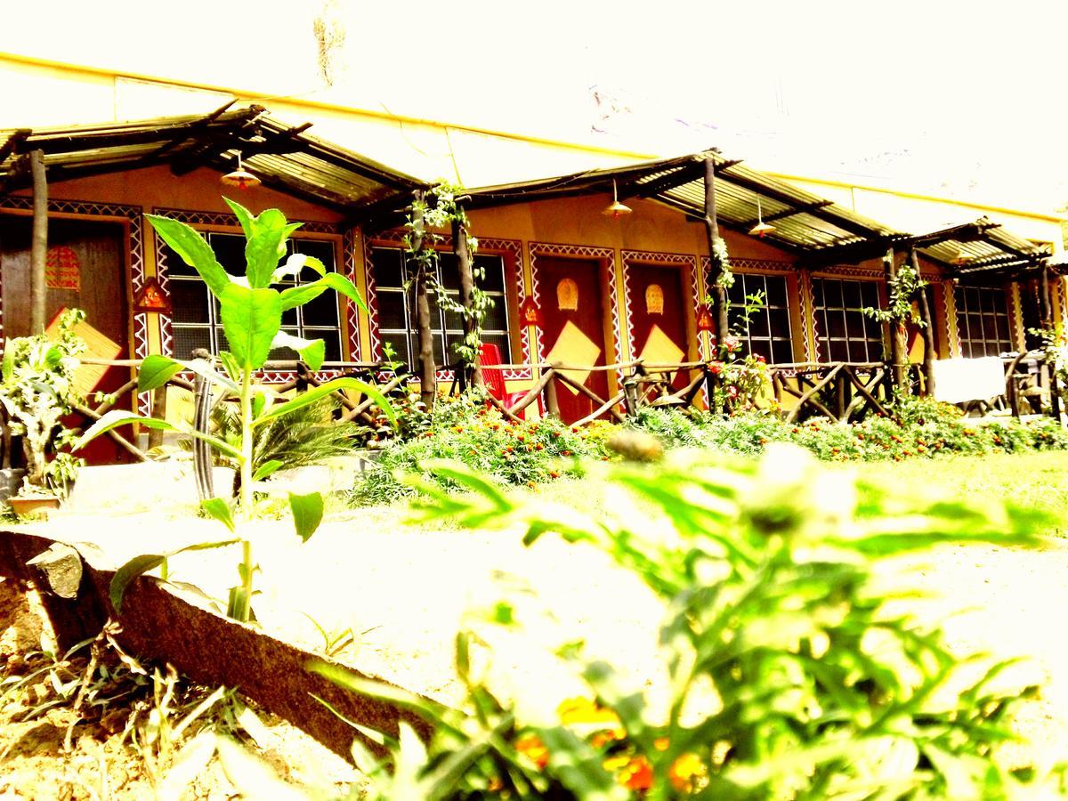 Roshnai Village Resort Bolpur Buitenkant foto